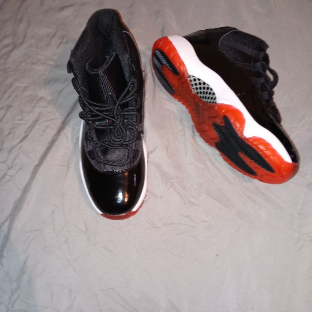 Shoes - Picture 8 of 11